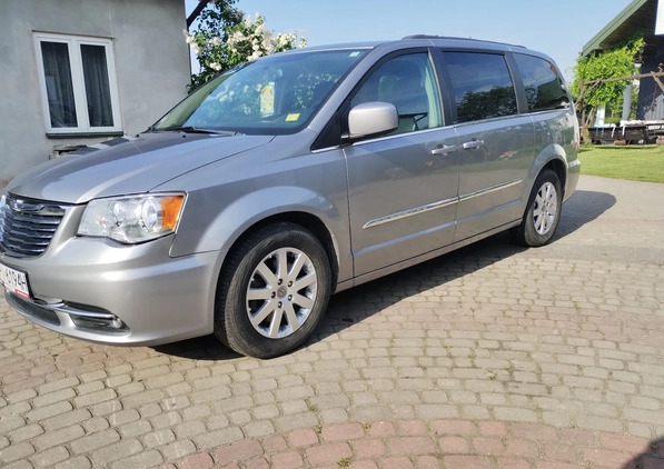 Chrysler Town &amp; Country cena 54500 przebieg: 160000, rok produkcji 2013 z Tuliszków małe 232